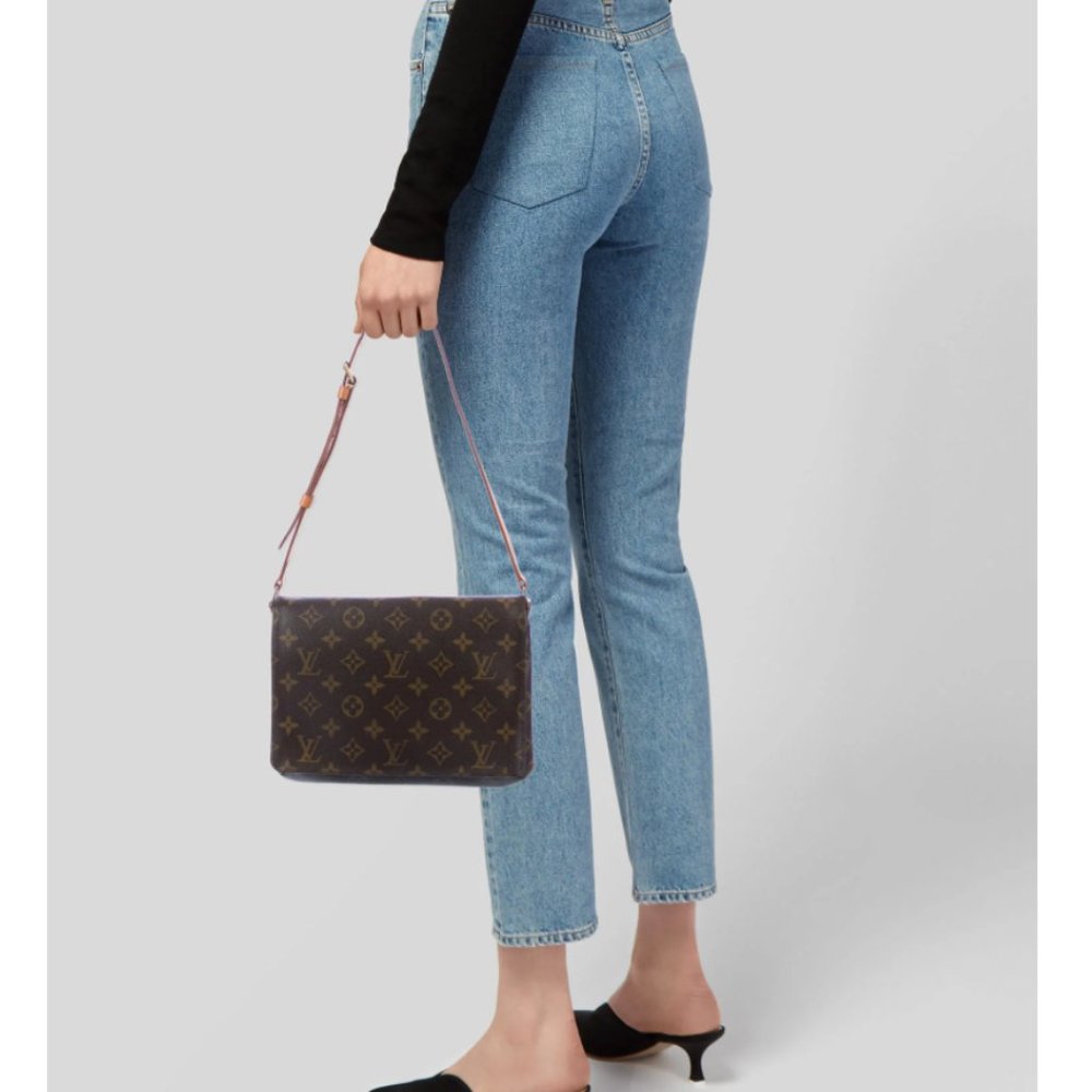 LOUIS VUITTON Monogram Musette Tango - Picture 4 of 5